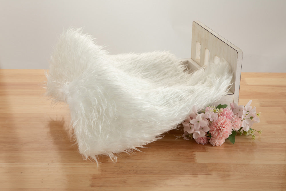 Kate White Faux Fur Blanket Props for Baby Photos