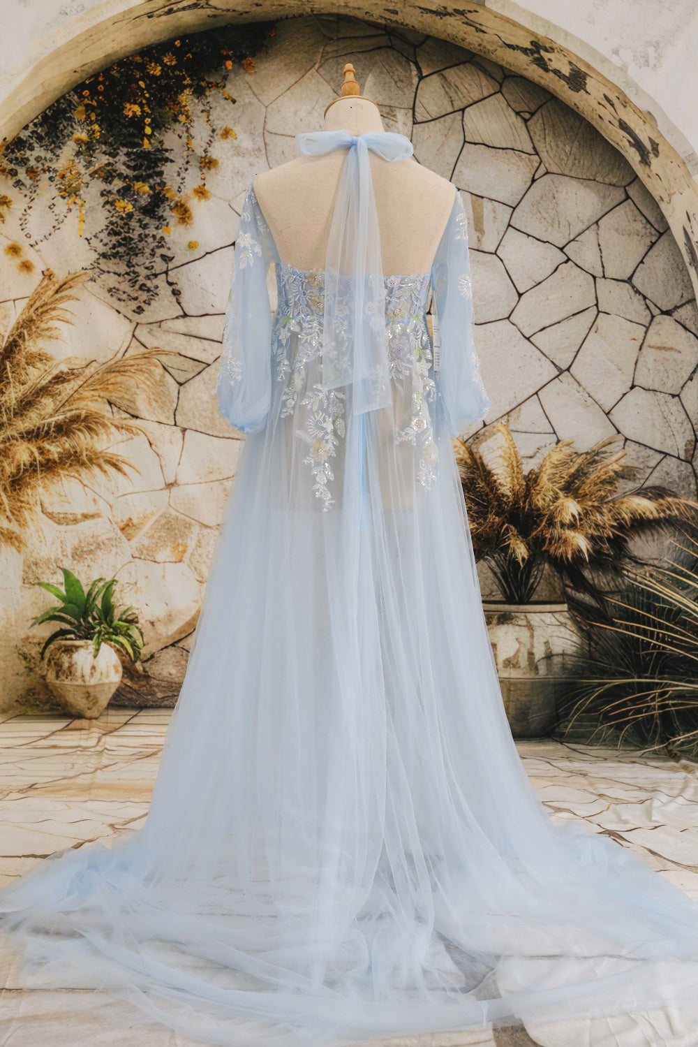 Kate Mesh Hanging Neck Mid Sleeve Trailing Custom Maternity Photoshoot Gowns