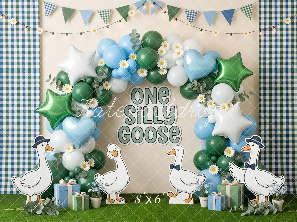 Kate Cake Smash Silly Goose Balloon Arch Green Plaid Daisy Backdrop Designed by Emetselch