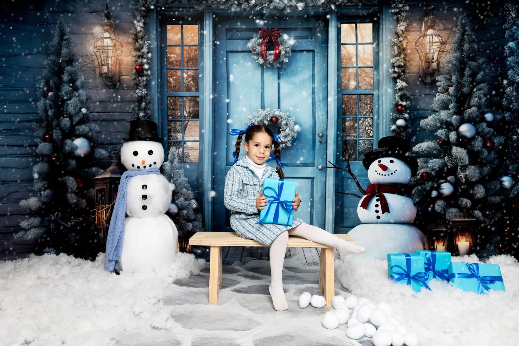 Winter Snowy Blue Door Snowman Backdrop Ontworpen door Chain Photography