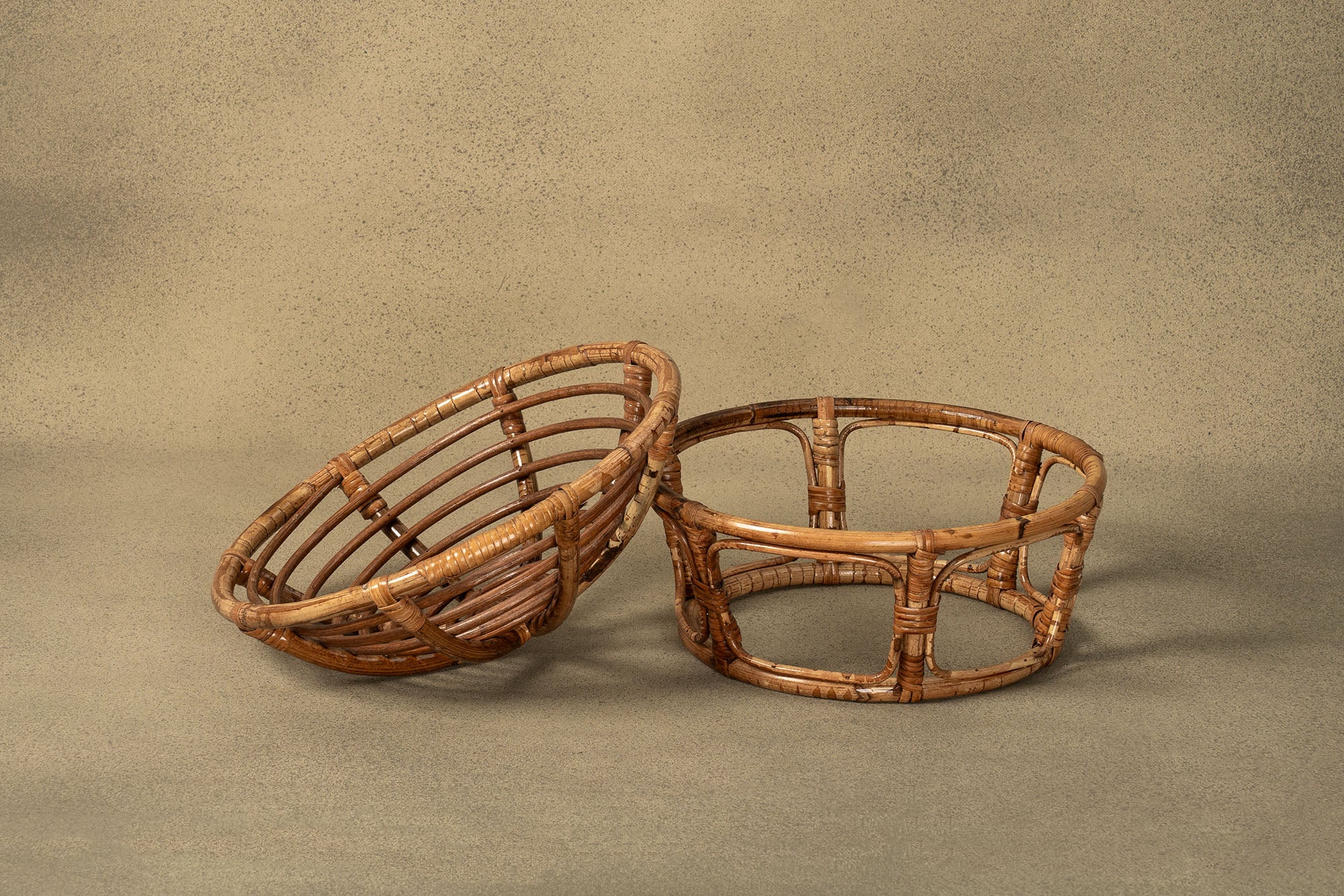 Cesto doppio rotondo intrecciato in bambù per props per neonati