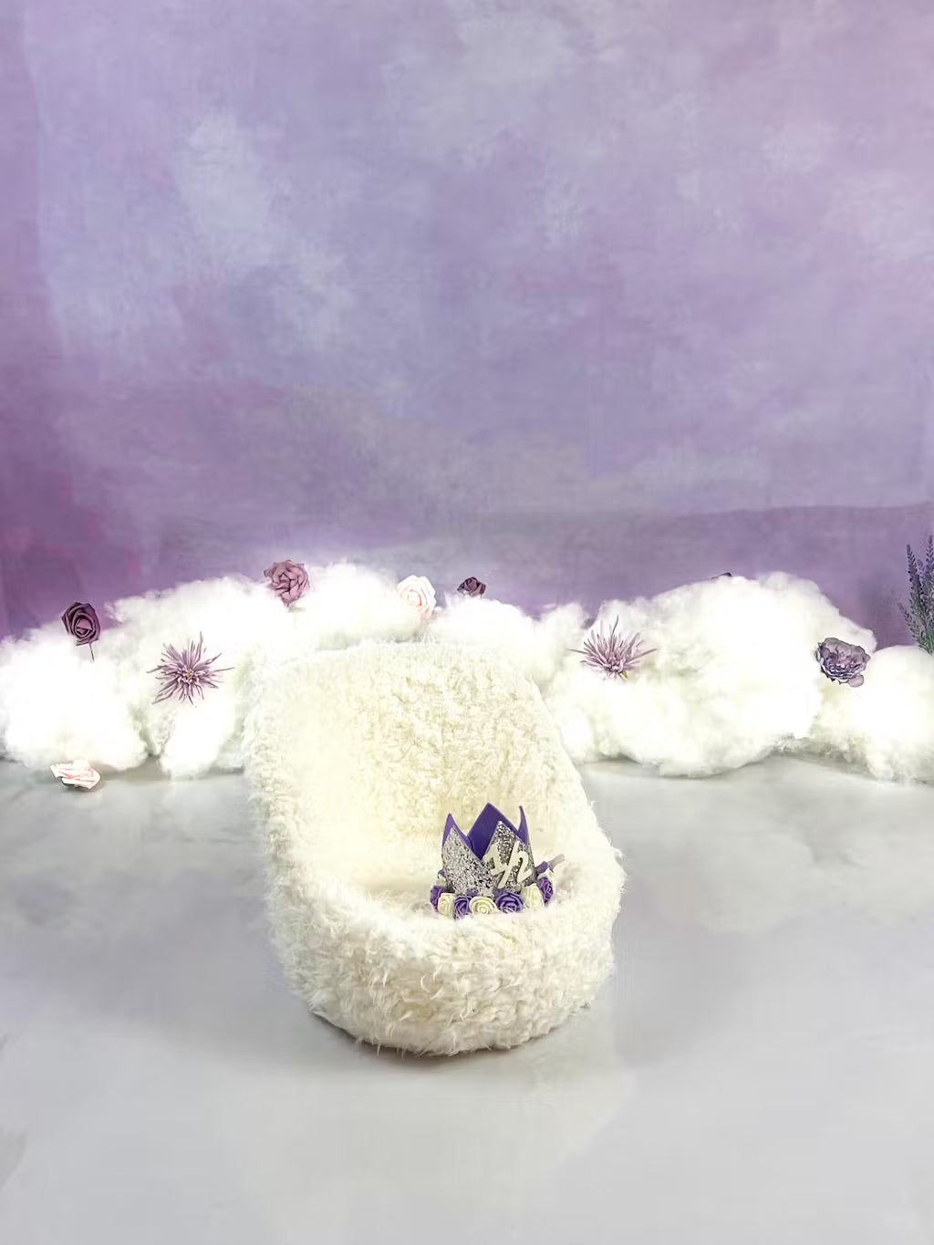White Newborn Baby Coach Sofa 0 to 6 Months Studio Photo Prop