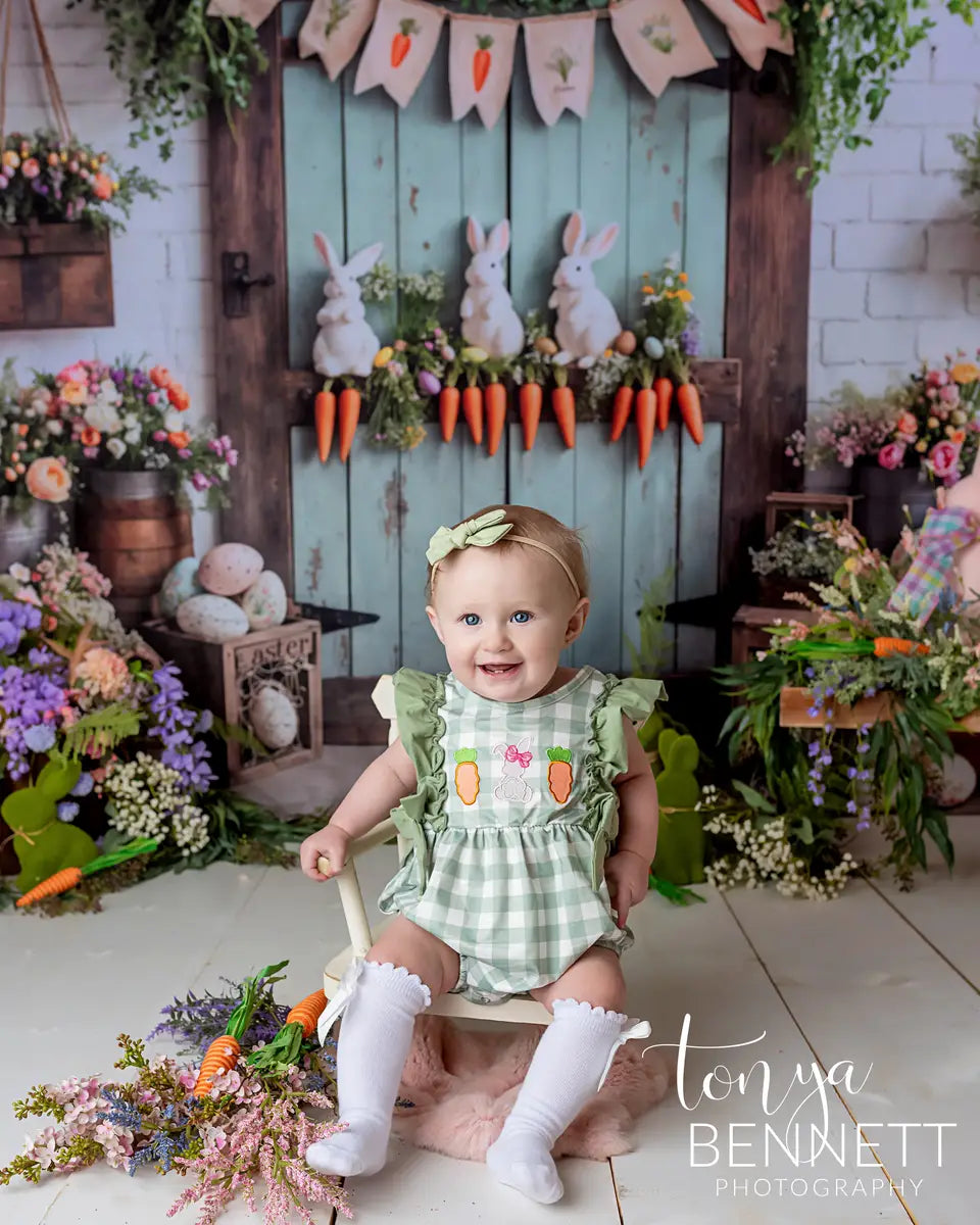 Easter Bunny Carrots Puerta Fondo de Madera Designed by Emetselch