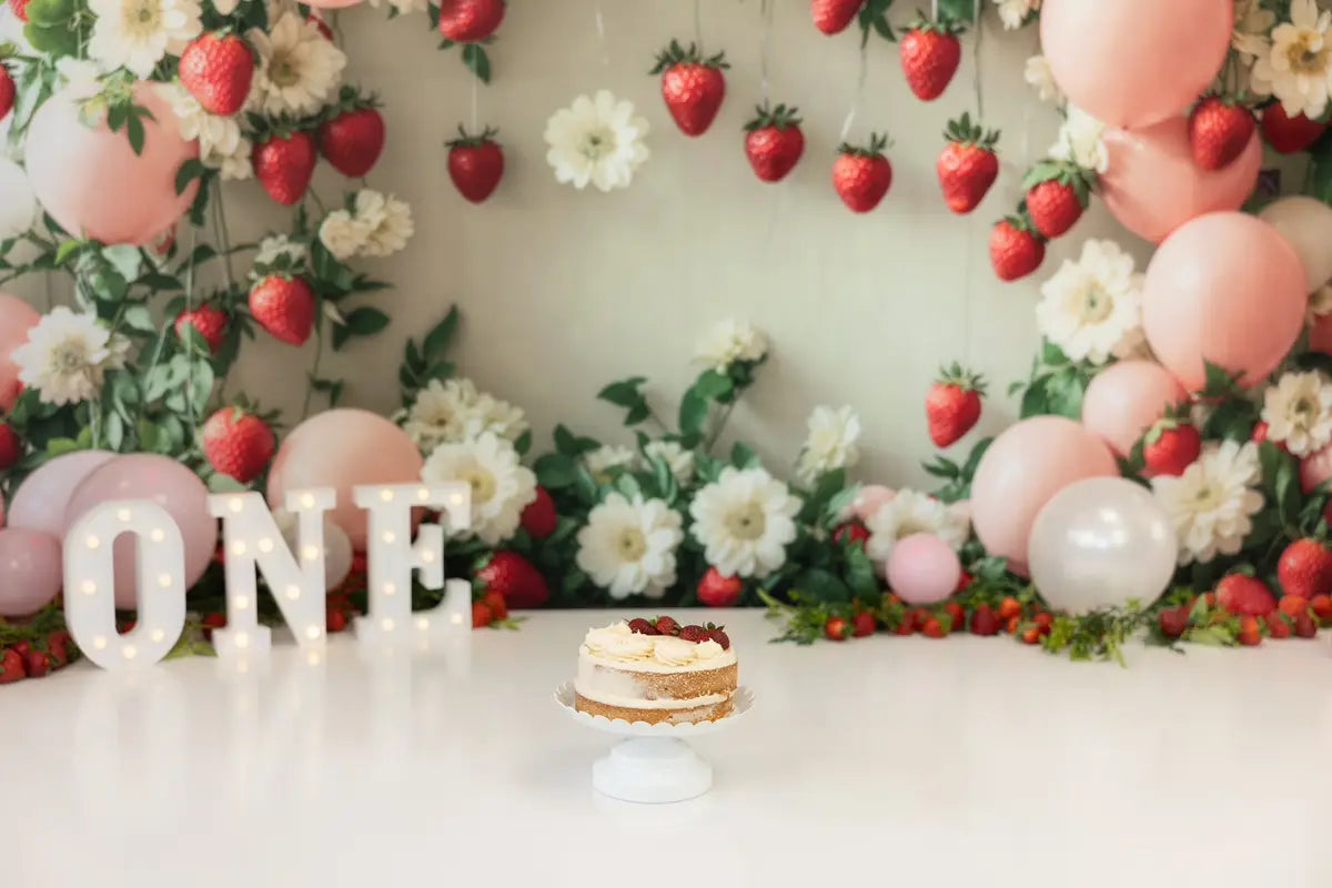 Spring Strawberry Flower Balloon Arch Foto Achtergrond Designed by Emetselch