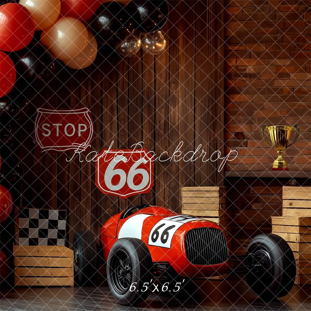 Fondo de pastel de smash Route 66 de coche de carreras diseñado por Patty Roberts