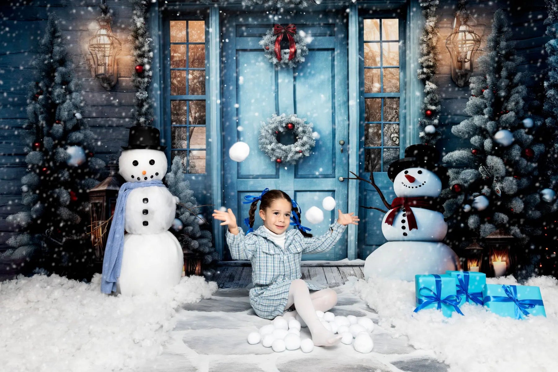 Winter Snowy Blue Door Snowman Backdrop Ontworpen door Chain Photography
