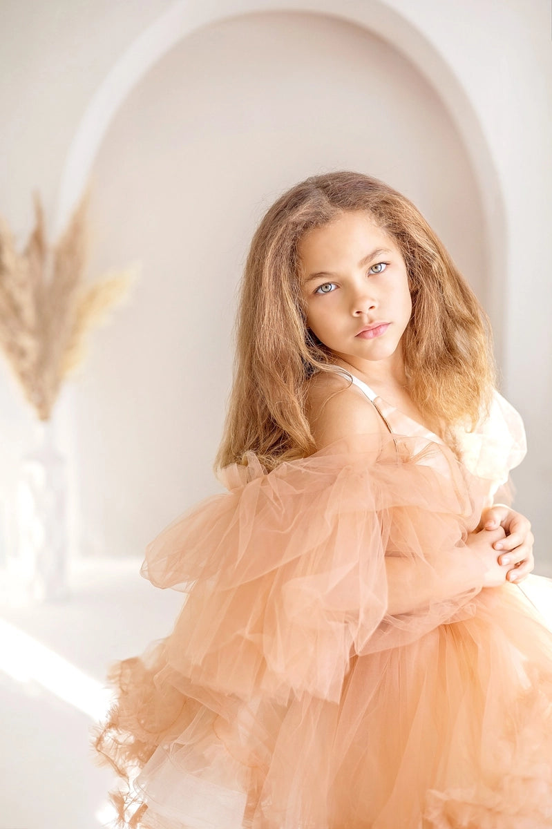 Witte kunstarchmuurachtergrond ontworpen door Kate afbeelding