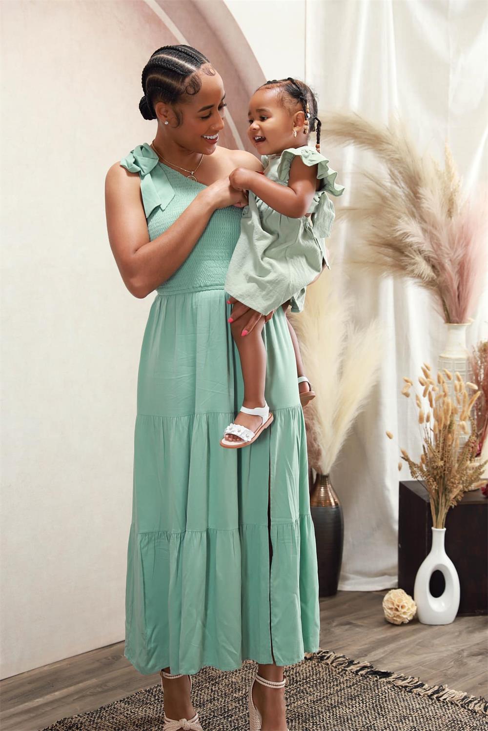 Kate Boho Art Arch Wall Backdrop Designed by Kate Image(note:with a little reddish brown)