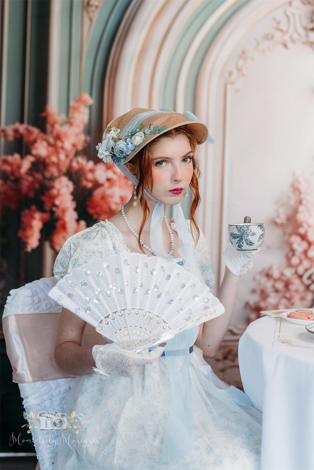 Sfondo murale vintage rosa e verde progettato da Chain Photography