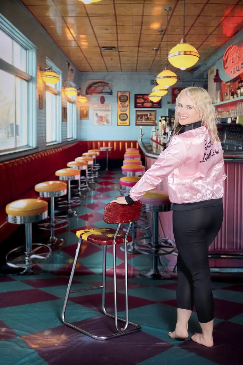 Moderne roze dinerachtergrond ontworpen door Megan Leigh Photography