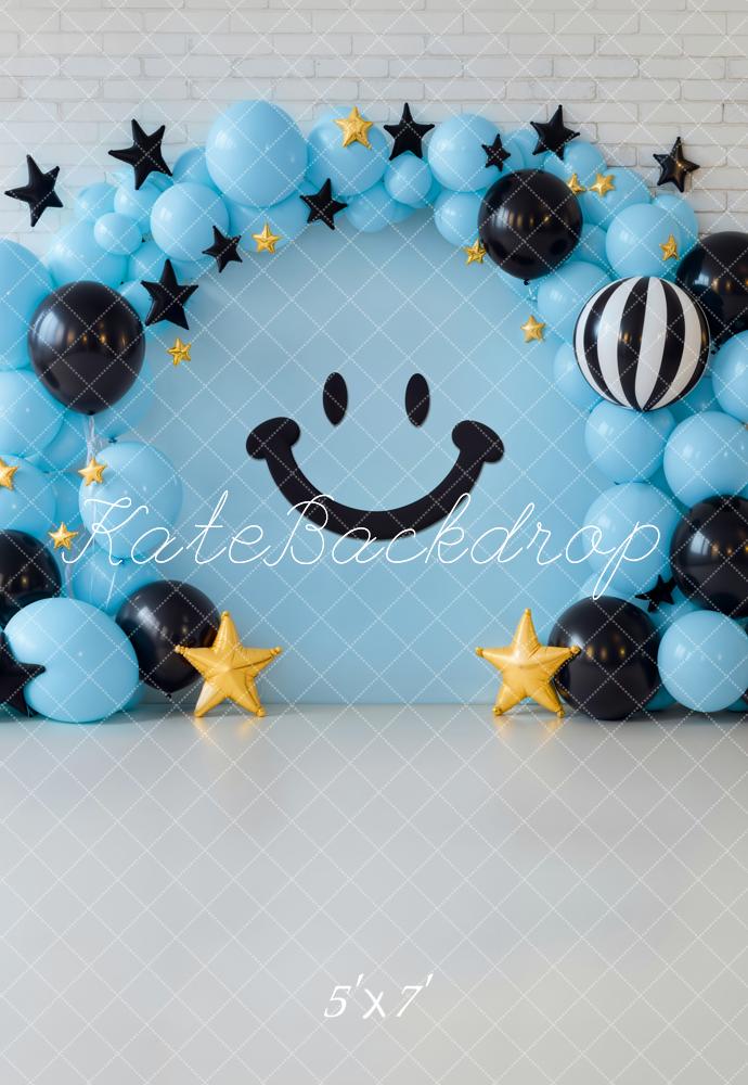 Arco de globos sonriente de pastel smash azul
