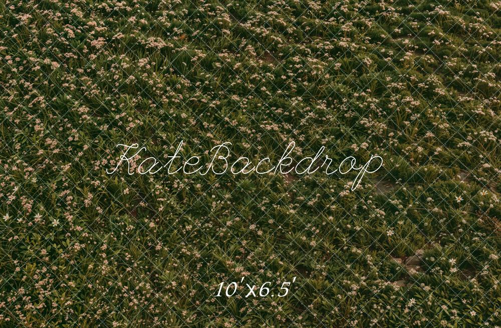 Spring Green Floral Meadow Foto Achtergrond Designed by Emetselch