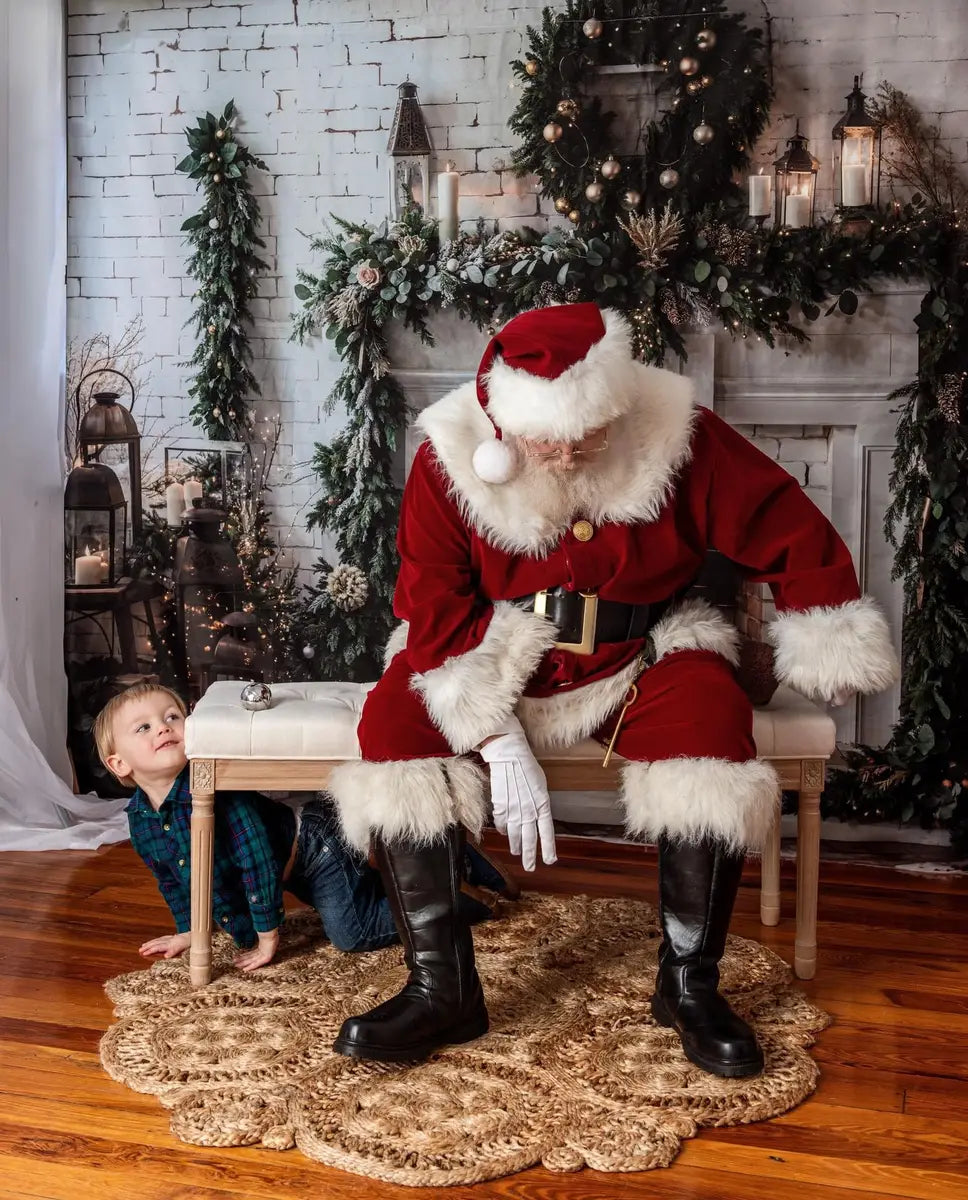 Fondo de chimenea interior blanca para Navidad en invierno diseñado por Emetselch