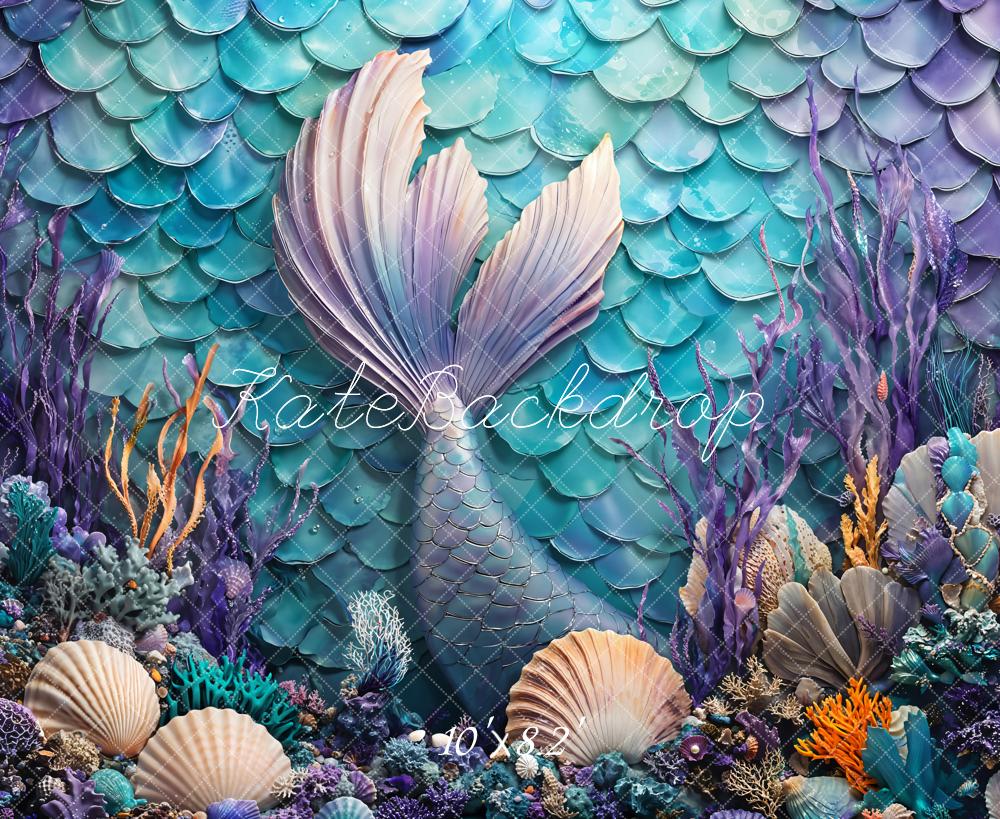 Coda di Sirena Sottomarina Sfondo di Conchiglie e Alga Designed by Emetselch