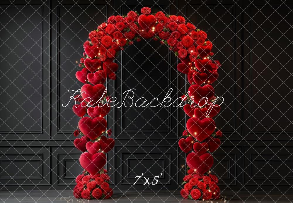 Backdrop a arco a cuore con rose rosse valentini