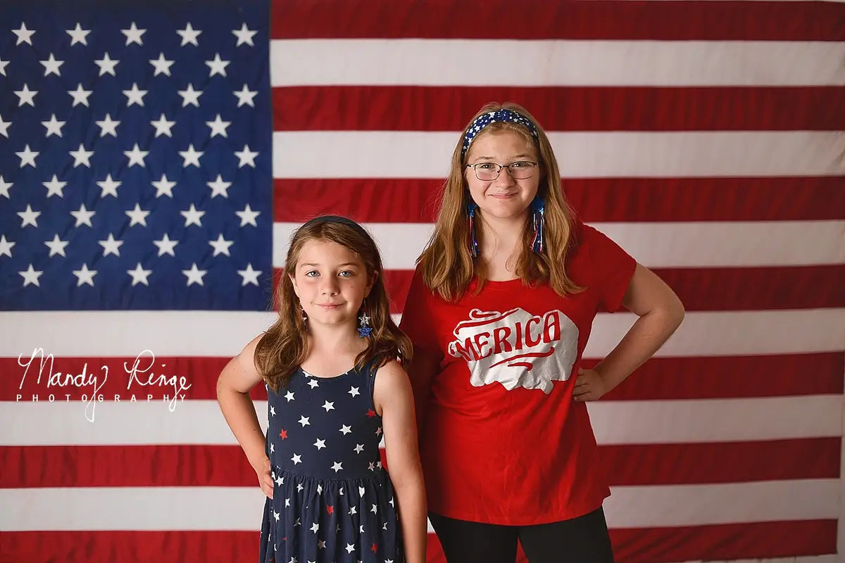 Fondo de madera blanca con bandera americana diseñado por Mandy Ringe Photography