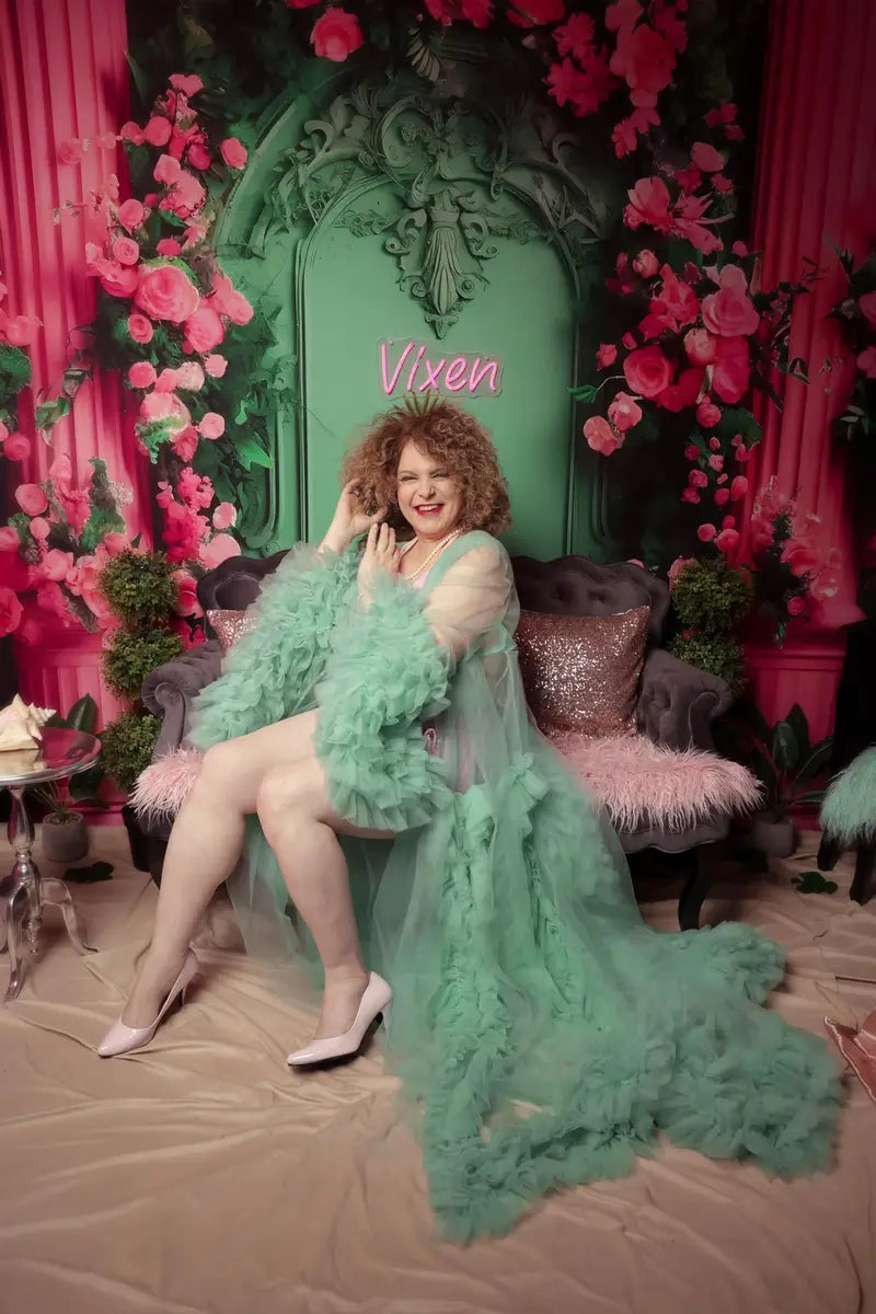 Fondo de muñeca de moda de Kate Tropicaldolly Wall diseñado por Ashley Paul