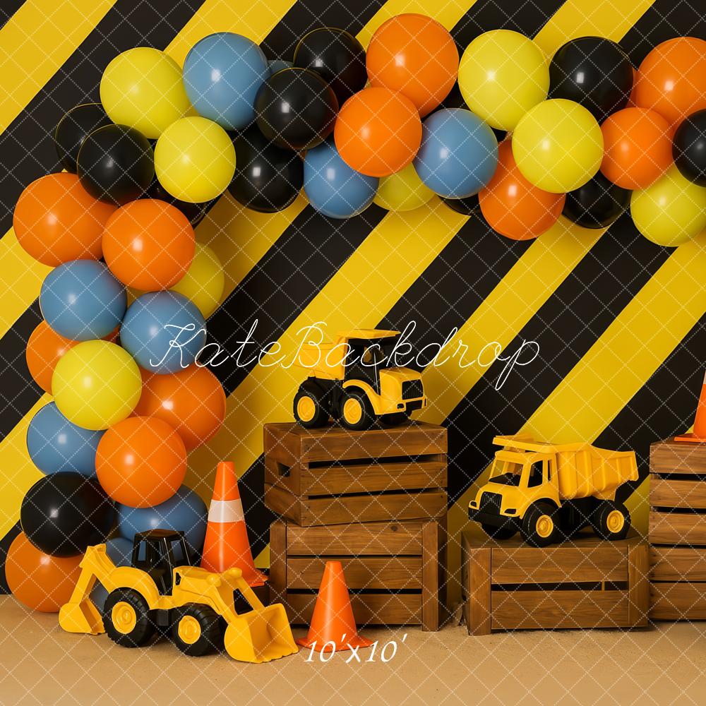 Fondo de globos de obra de construcción Cake Smash Diseñado por Patty Roberts