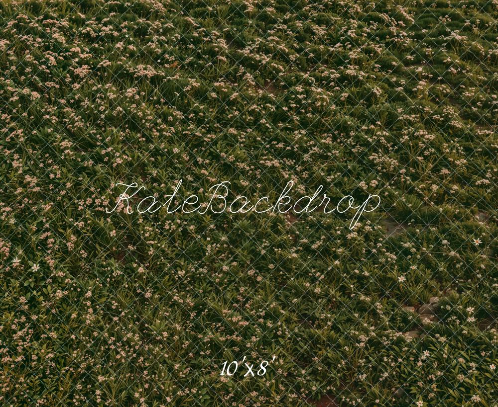 Spring Green Floral Meadow Foto Achtergrond Designed by Emetselch