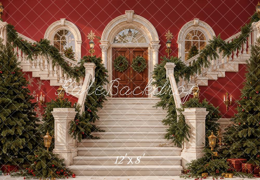 Fondo de Escaleras en Cascada de Navidad en Mansion Roja con Guirnaldas y Árboles Diseñado por Emetselch