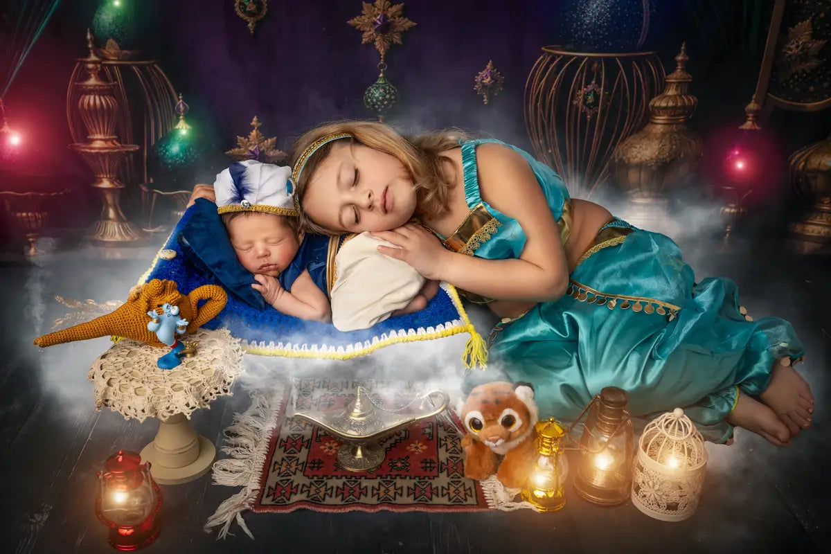 Arco di Luna Dorata e Sfondo Verde Cortina Progettato da Emetselch