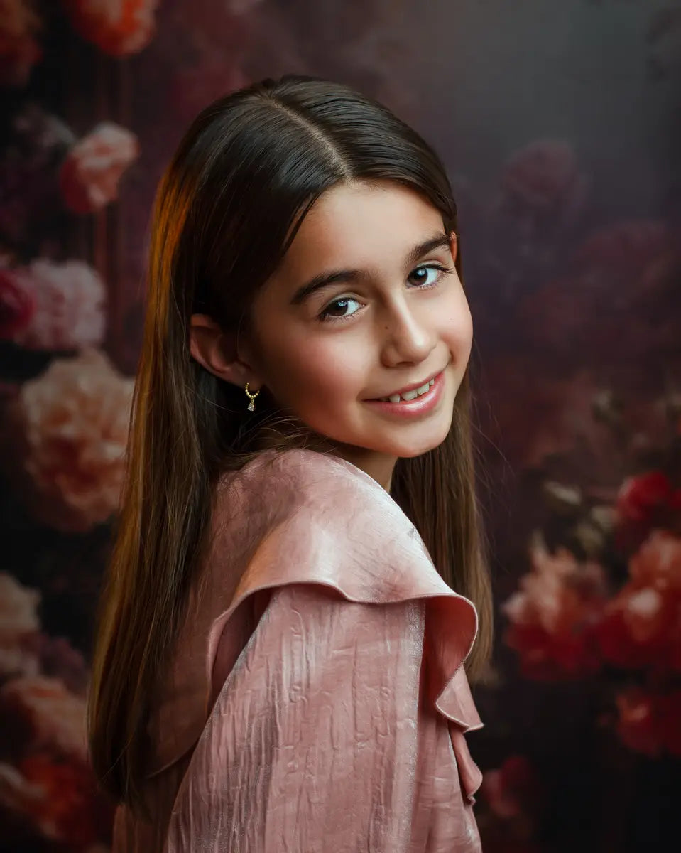 Fondo de espejo floral rosado diseñado por Chain Photography