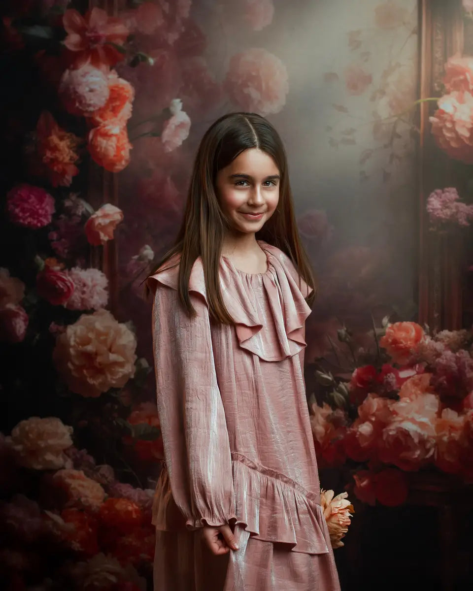 Fondo de espejo floral rosado diseñado por Chain Photography