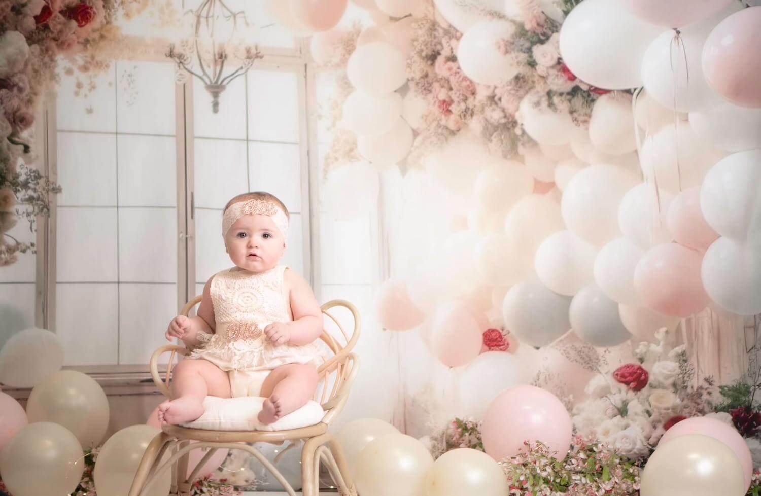 Fondo de Primavera desgastado y luminoso diseñado por Mini MakeBelieve para una fiesta en sala de bodas y cumpleaños