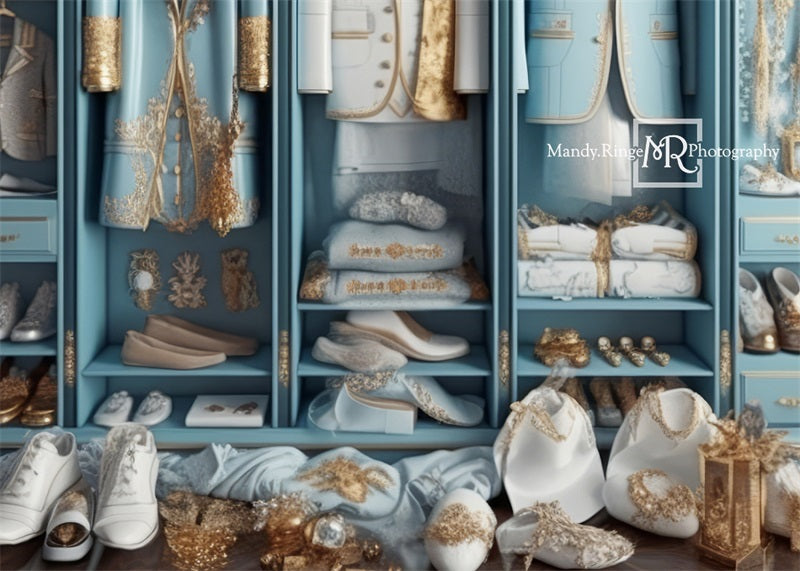 Vestito da principe per armadio fantastico con scenario per ragazzi progettato da Mandy Ringe Photography