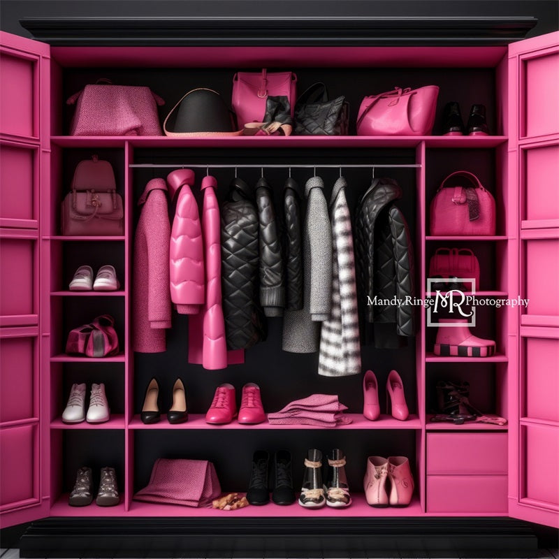 Roze en Zwart Poppen Accessoire Kast Foto Achtergrond Ontworpen door Mandy Ringe Fotografie