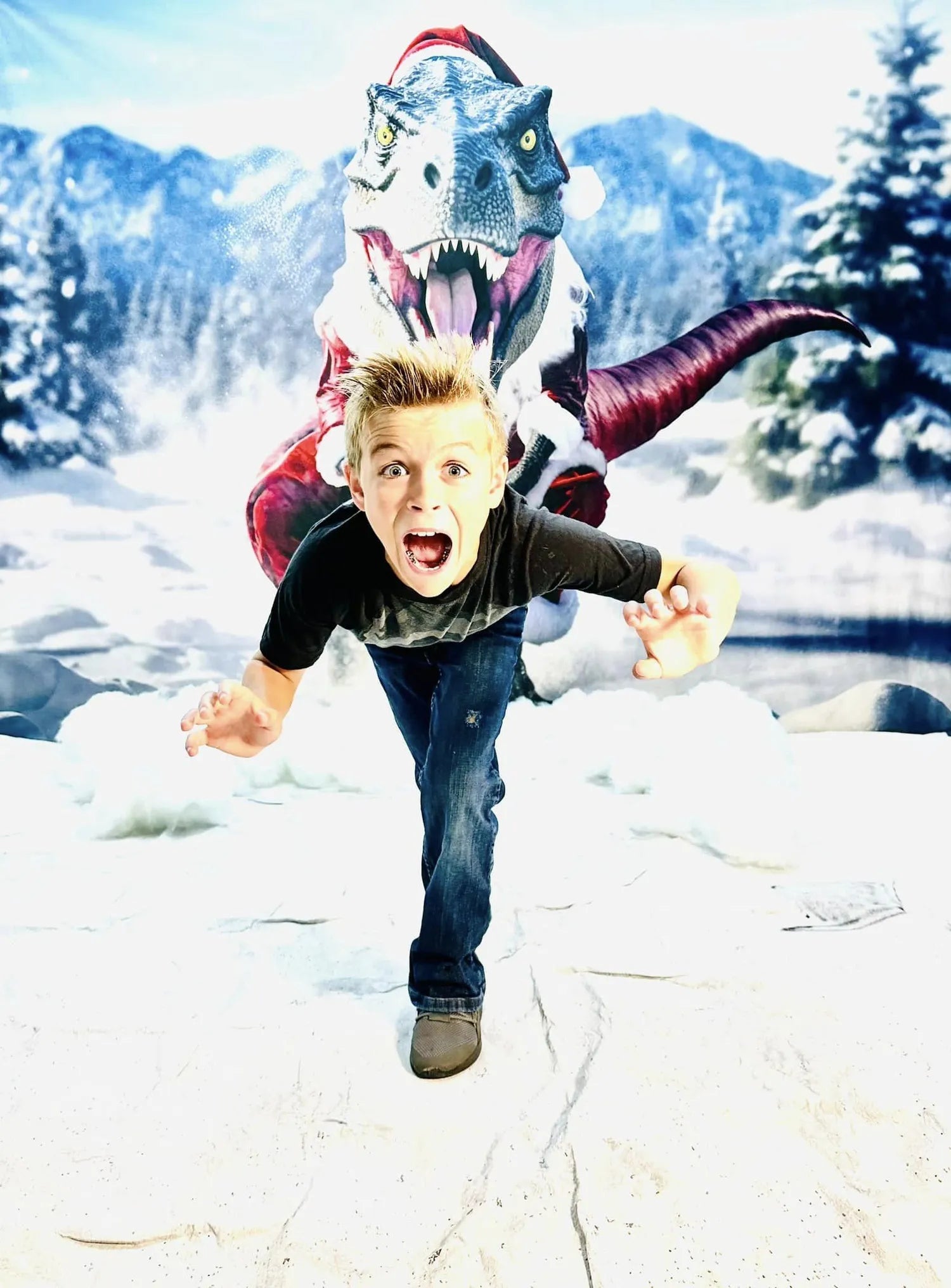 T-Rex met kerstman kostuum in winterse achtergrond ontworpen door Mini MakeBelieve