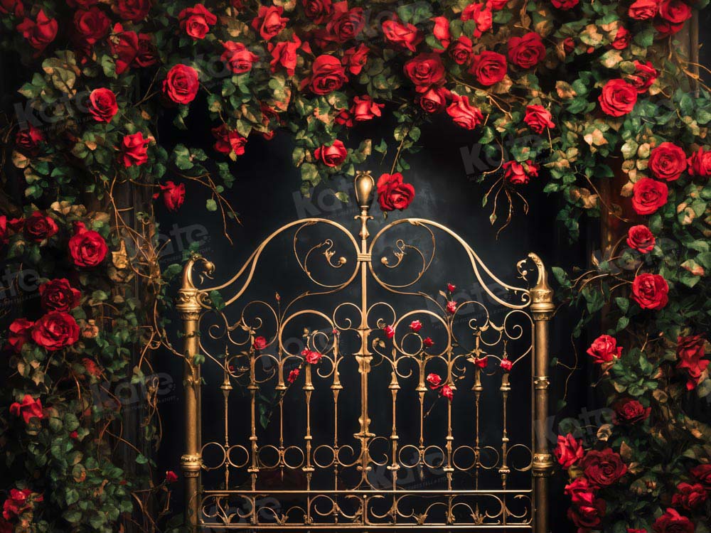 Cabecera dorada de rosas para el dosel del dormitorio diseñada por Emetselch