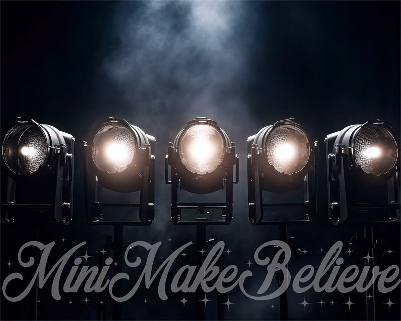 Escenario de baile deportivo de la escuela secundaria diseñado por Mini MakeBelieve.