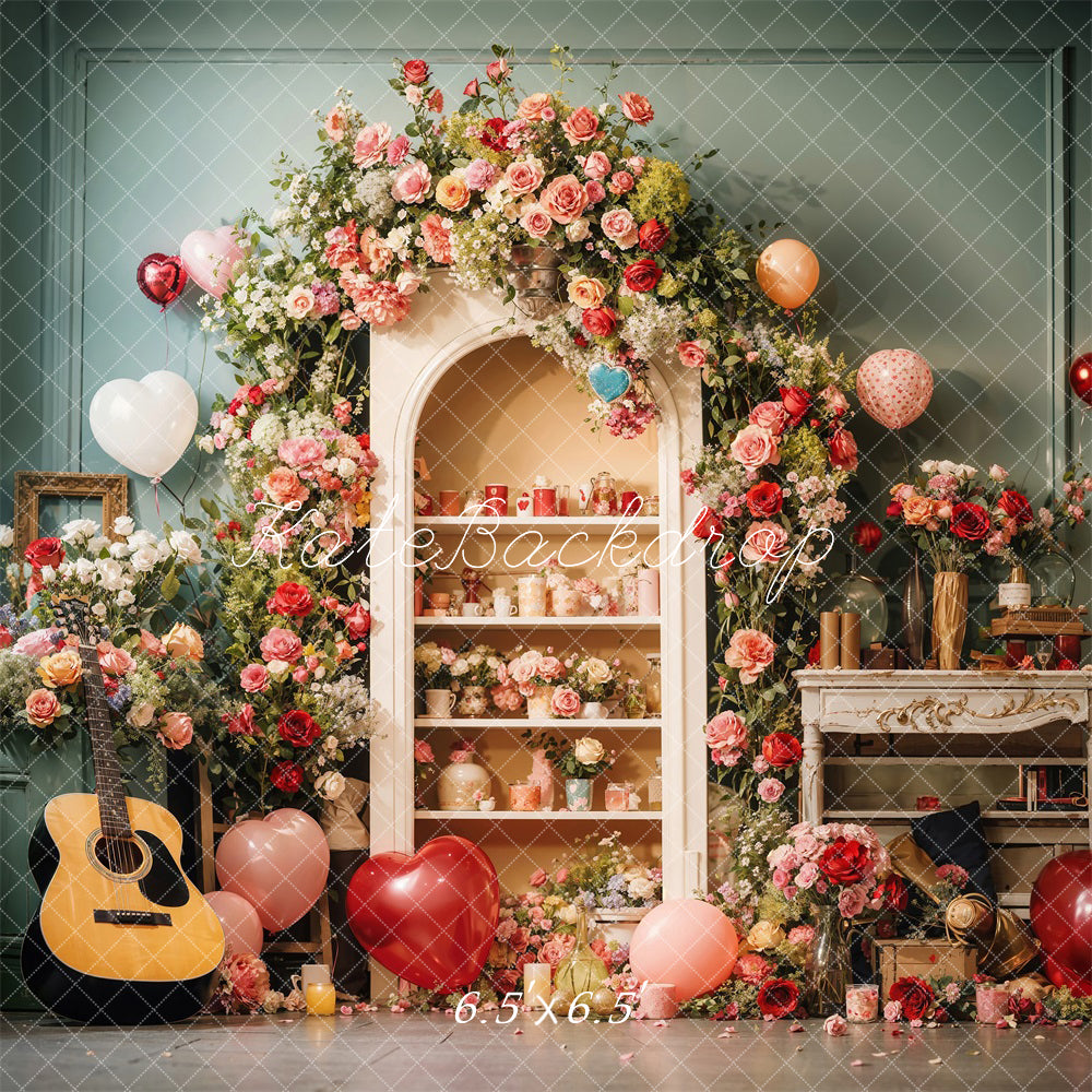 Soporte de globos y telón de fondo de flores diseñado por Chain Photography