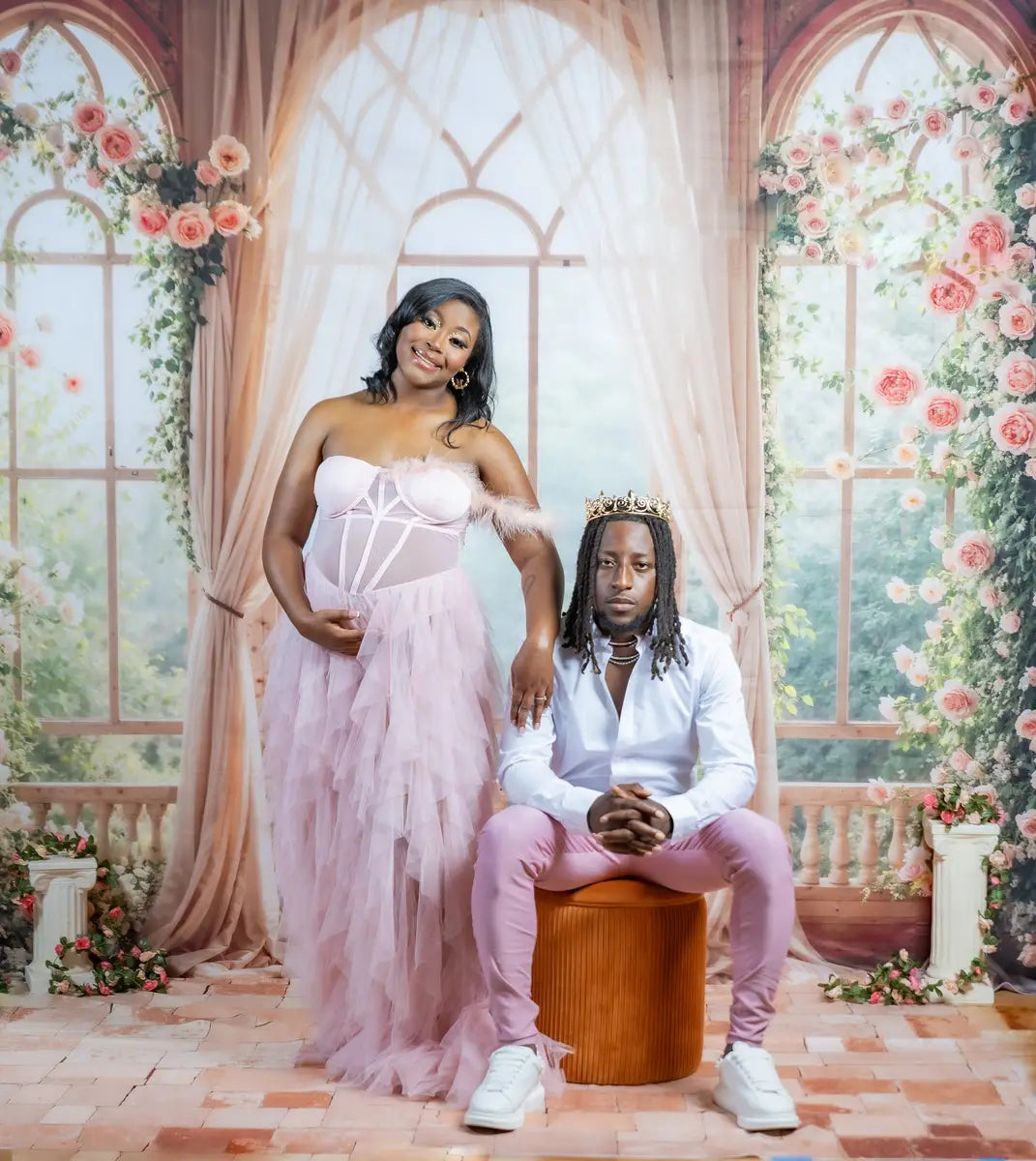 Fondo de pantalla de habitación con ventana de flores rosas de primavera diseñado por Emetselch