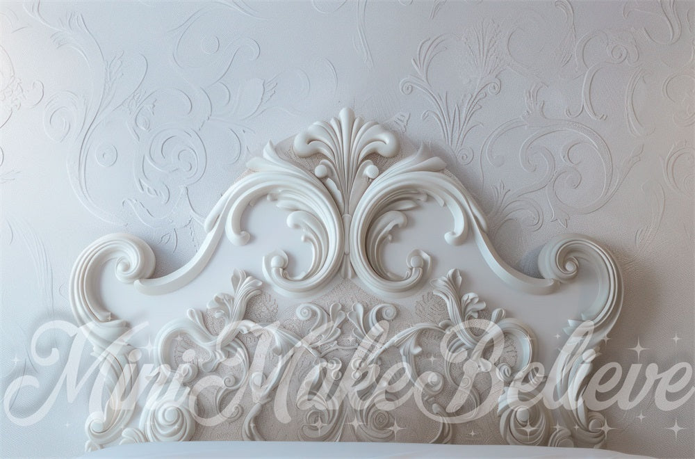 Kerst Low Light Wit Vintage Beeldhouwwerk Bloemen Hoofdeinde Foto Achtergrond Ontworpen door Mini MakeBelieve