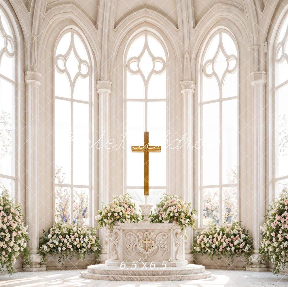 Cruz de oro de Pascua Planta verde Flor colorida Ventana retro blanca Iglesia Fondo diseñado por Emetselch