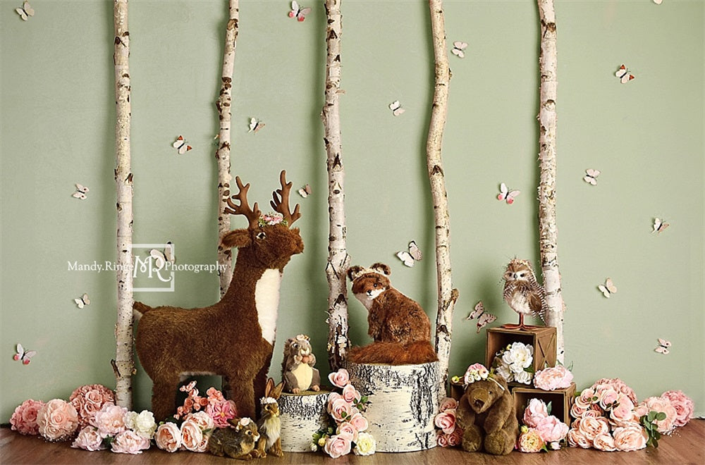 Primavera rosa albero farfalla fiore cartone foresta dettaglio animali creato da Mandy Ringe Photography.