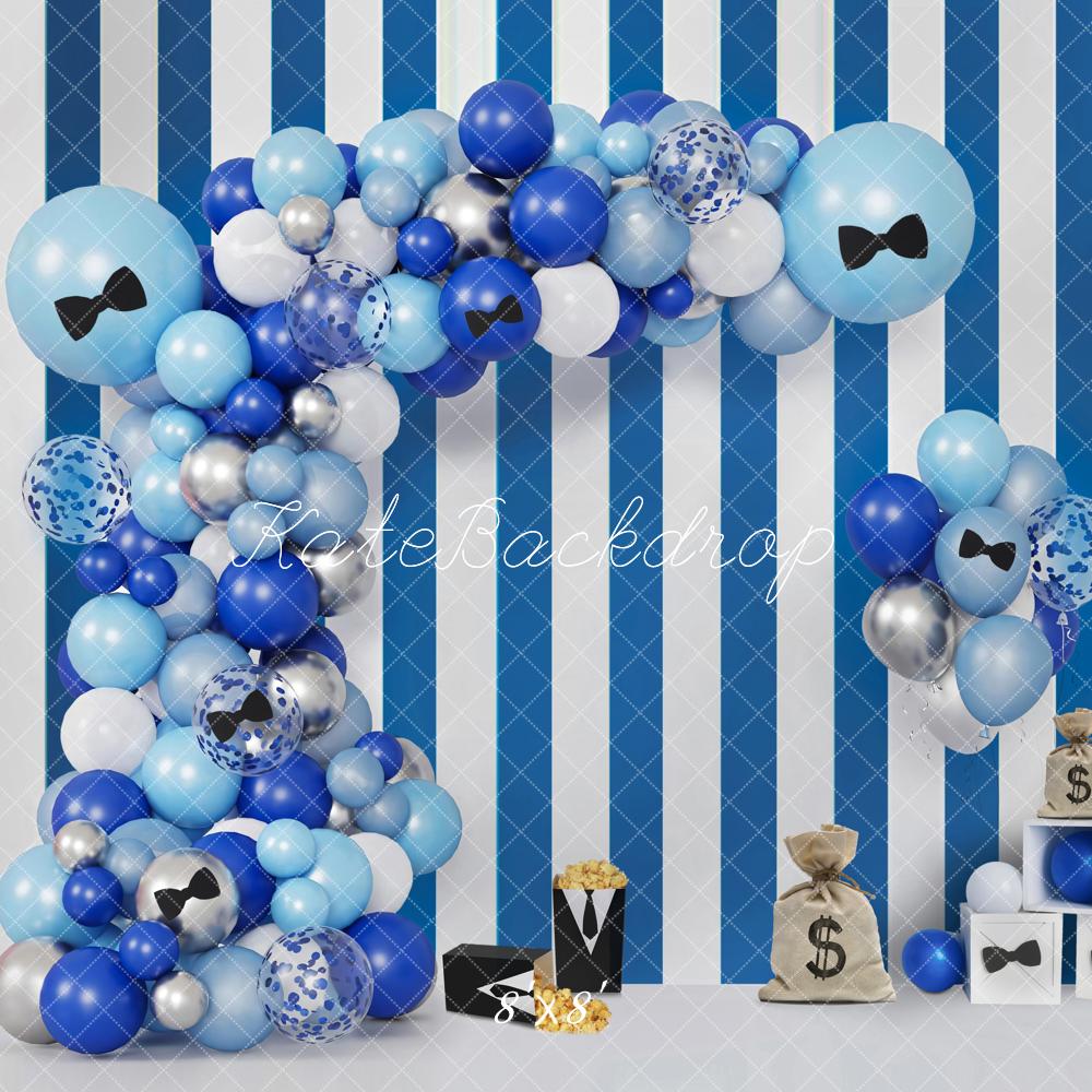 Verjaardag Kleurrijke Ballonnenboog Zwarte Strik Popcorn Blauw Wit gestreepte Muur Taart Smash Foto Achtergrond Ontworpen door Emetselch