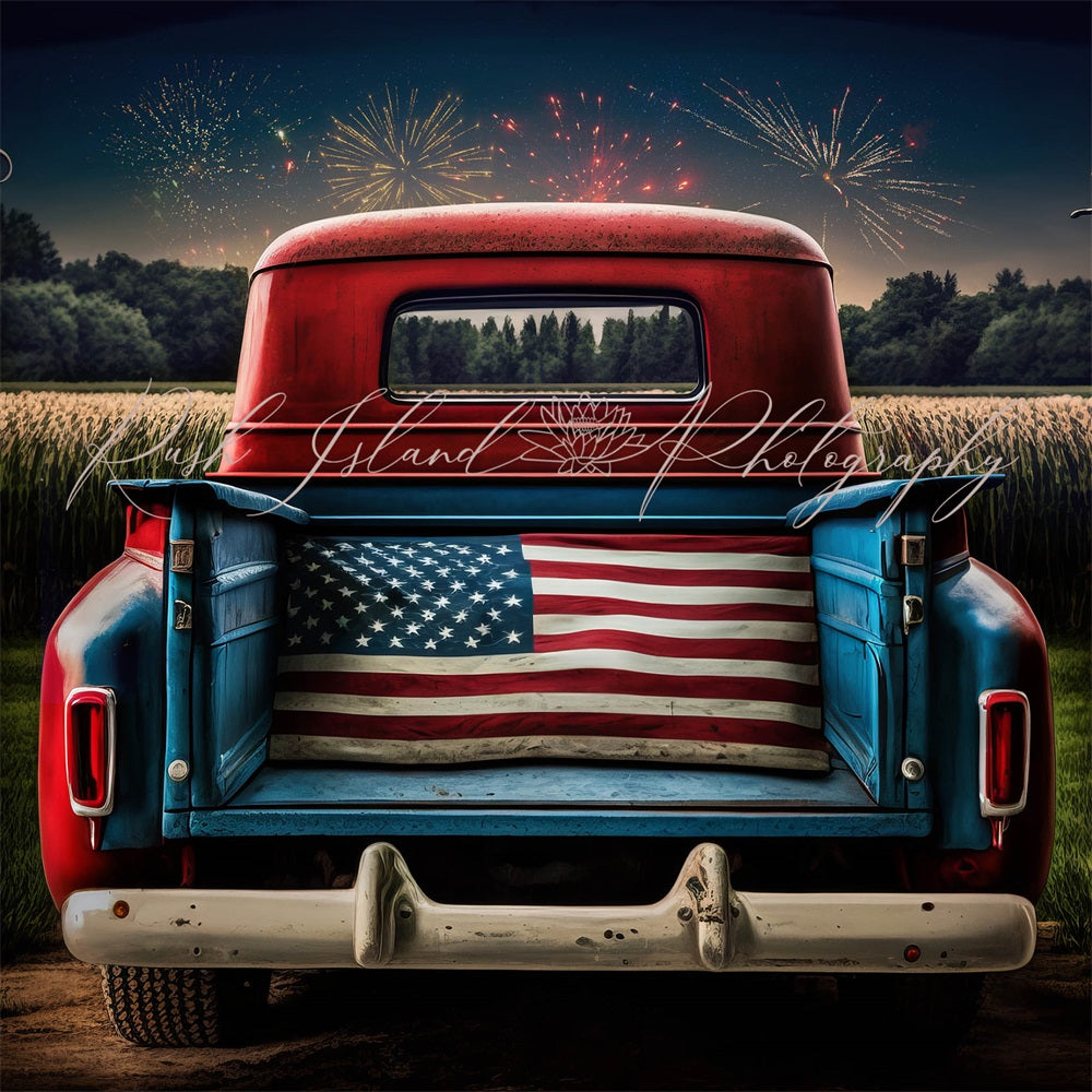 Onafhankelijkheidsdagnacht Vuurwerk Veld Bruin Houten Deur Rode Auto Foto Achtergrond Ontworpen door Laura Bybee