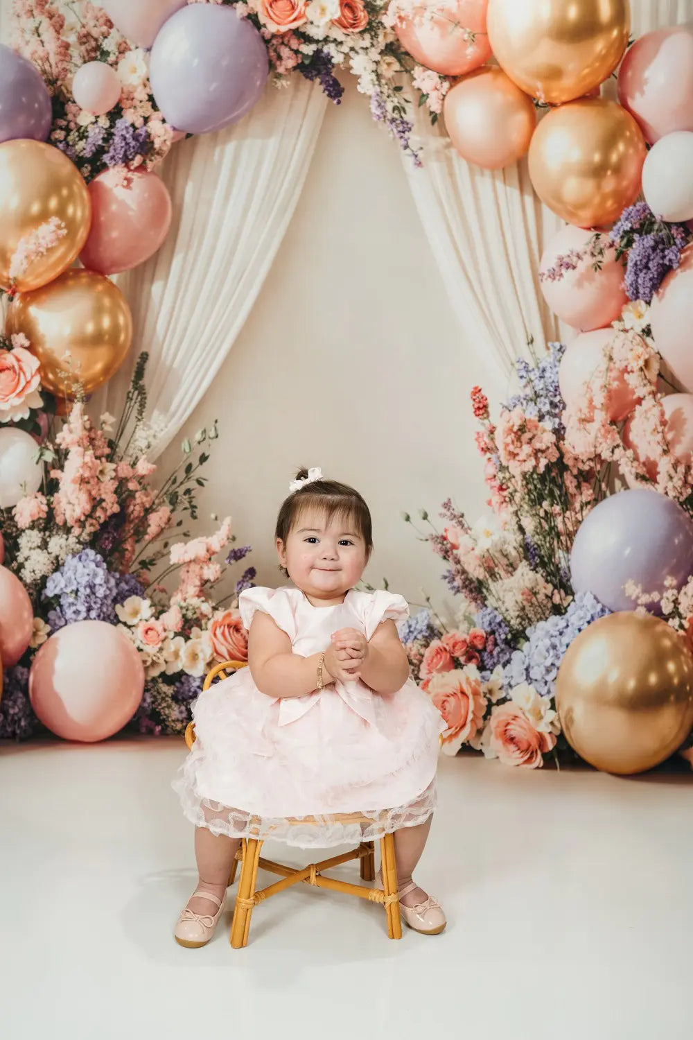 Kate Cake Smash Flower Arch Balloon Backdrop Designed by Emetselch