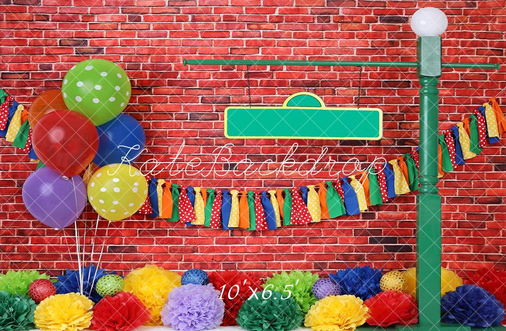 Pared de ladrillo con fondo de globos coloridos para fotografía