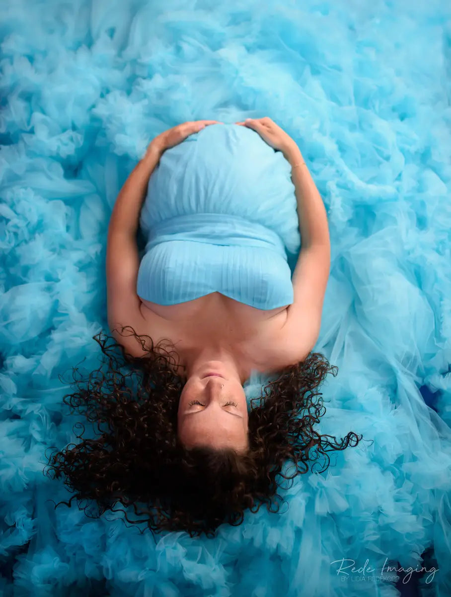 Vestido para sesión de fotos de maternidad en tela de red rojo de un hombro