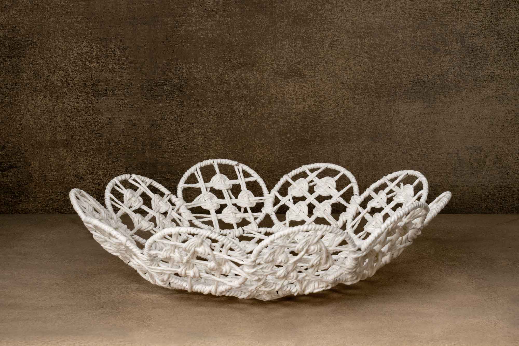 Kate White Flower Shape Woven Basket Newborn Props