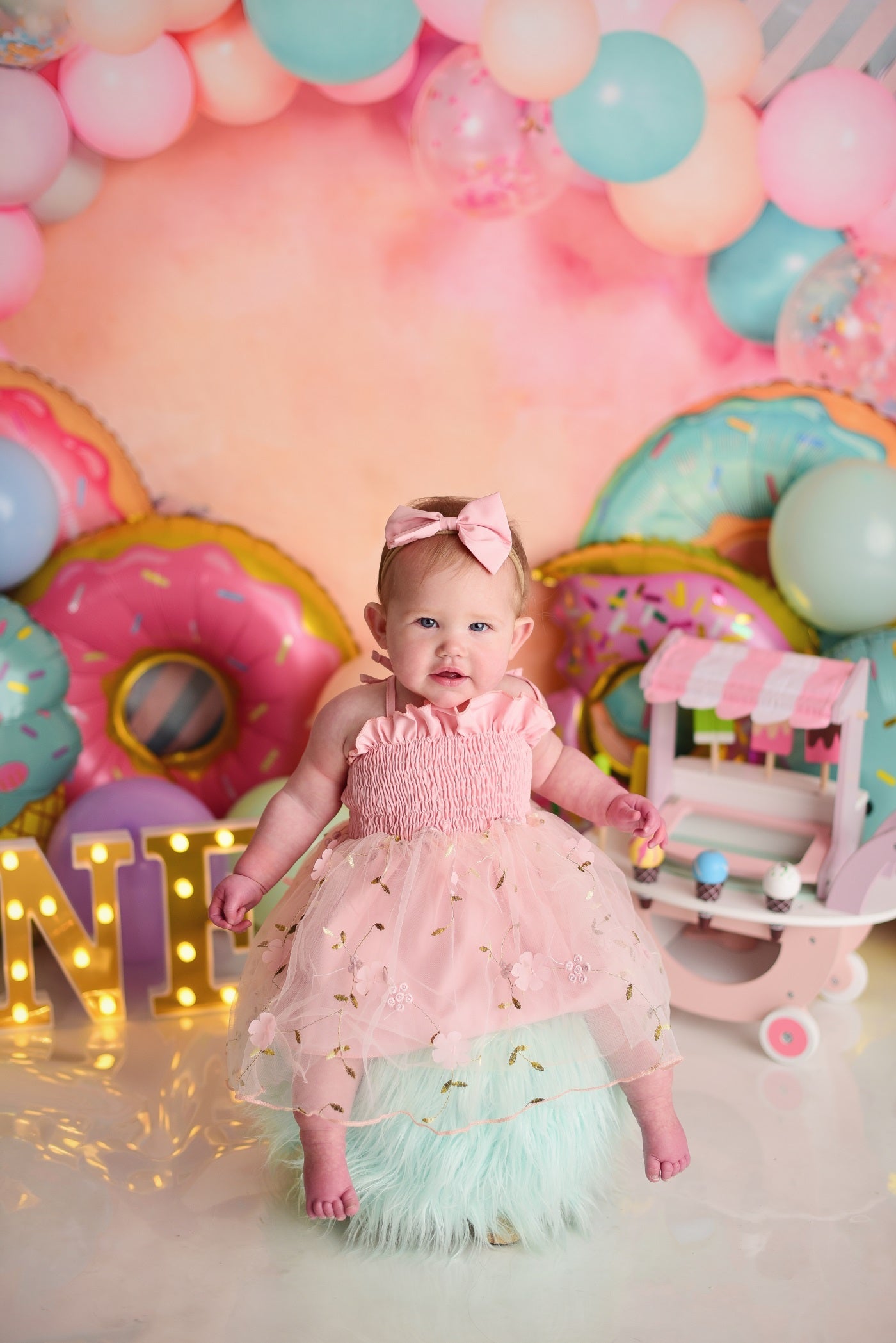 Bloemenmuts voor pasgeboren fotografie