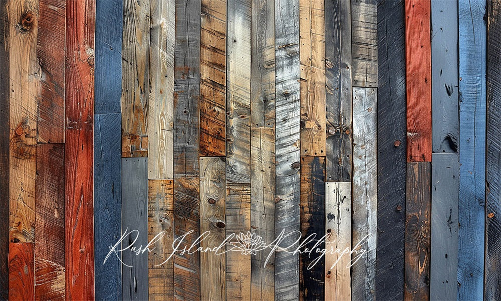 Tappetino in gomma rustico con motivi a strisce scure e colorate di design Retro Realizzato da Laura Bybee