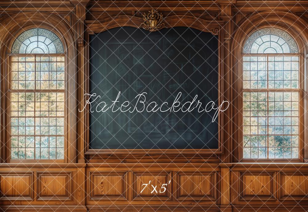 Pizarra de Madera para Regreso a Clases con Ventanas Arqueadas Fondo Diseñado por Emetselch