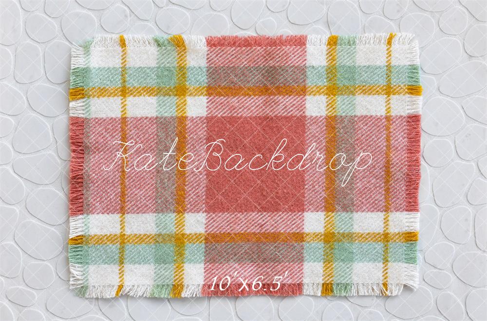 Fondo de Piso de Patrón de Cuadrícula Rojo para Recién Nacidos Diseñado por Mini MakeBelieve