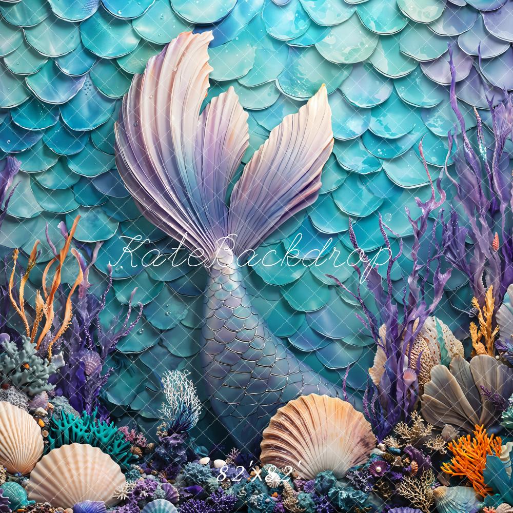 Coda di Sirena Sottomarina Sfondo di Conchiglie e Alga Designed by Emetselch