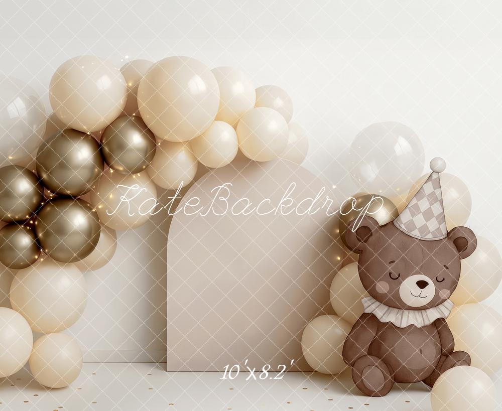 Fondo de pastel de smash de Teddy Bear Balloon Arch Diseñado por Patty Roberts